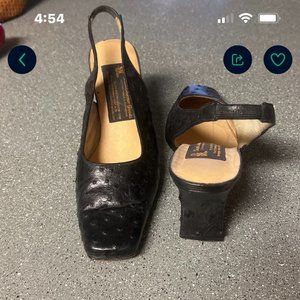 Ladies Alligator Pumps